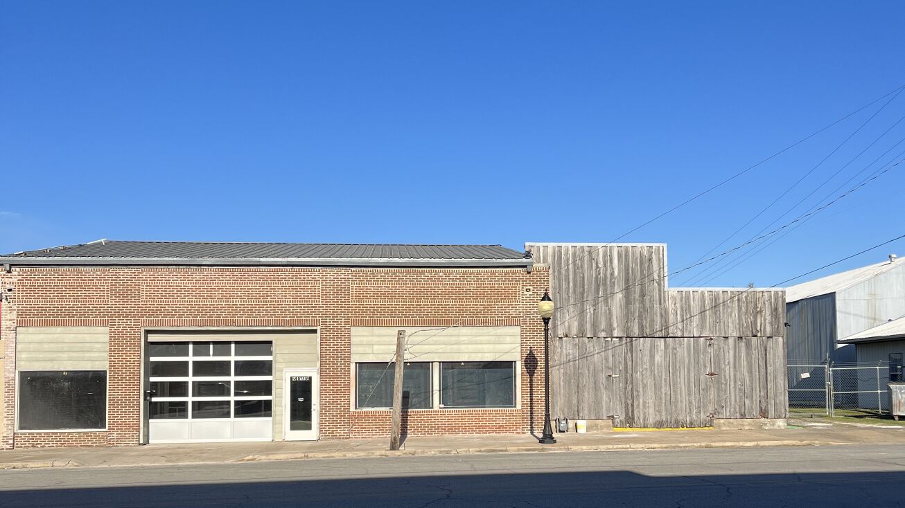 125 N Main St, Wagoner, OK 74467 Mixed Use Property for Sale 125 N Main