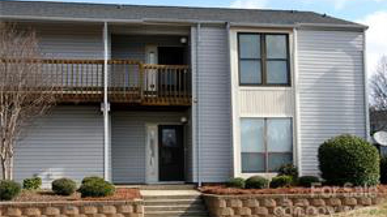 11011 Harrowfield Rd, Charlotte, NC 28226