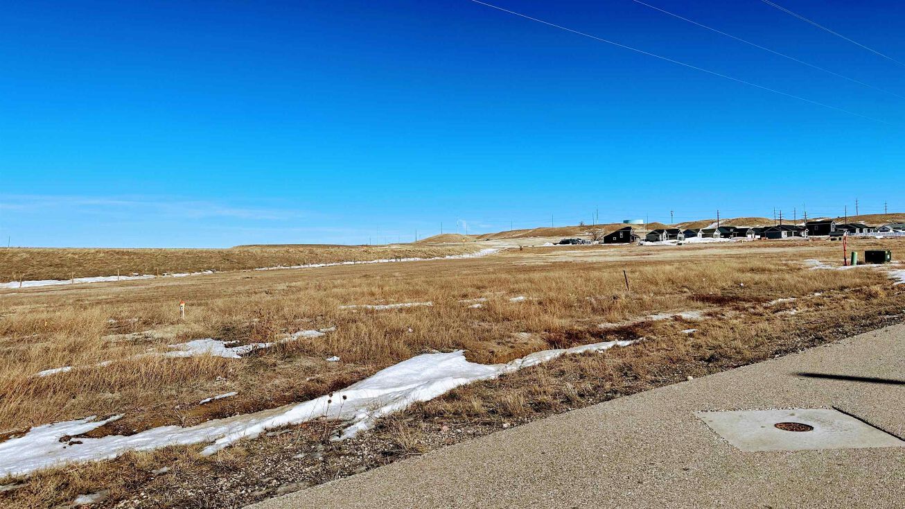 6672 Poison Spider Lane, Mills, WY 82604