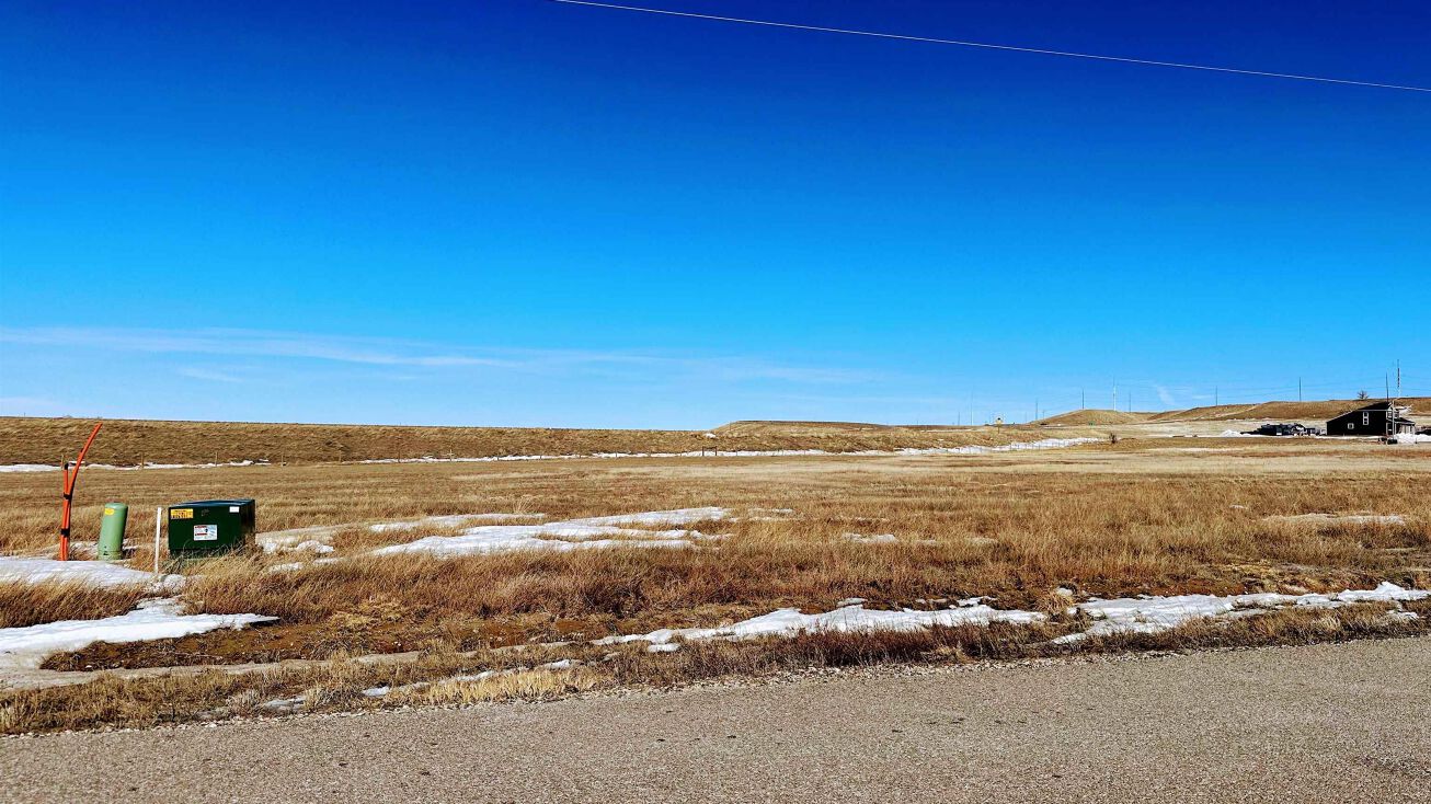 6634 Poison Spider Lane, Mills, WY 82604