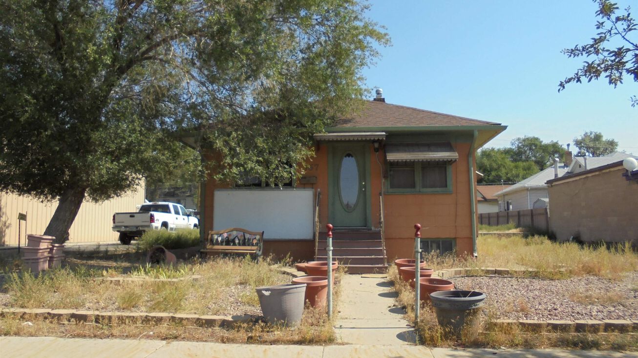 367 E Flaming Way, Green River, WY 82935