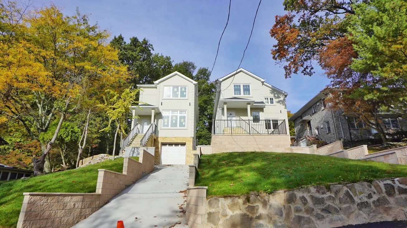74 Cedar Terrace, Staten Island, NY 10304
