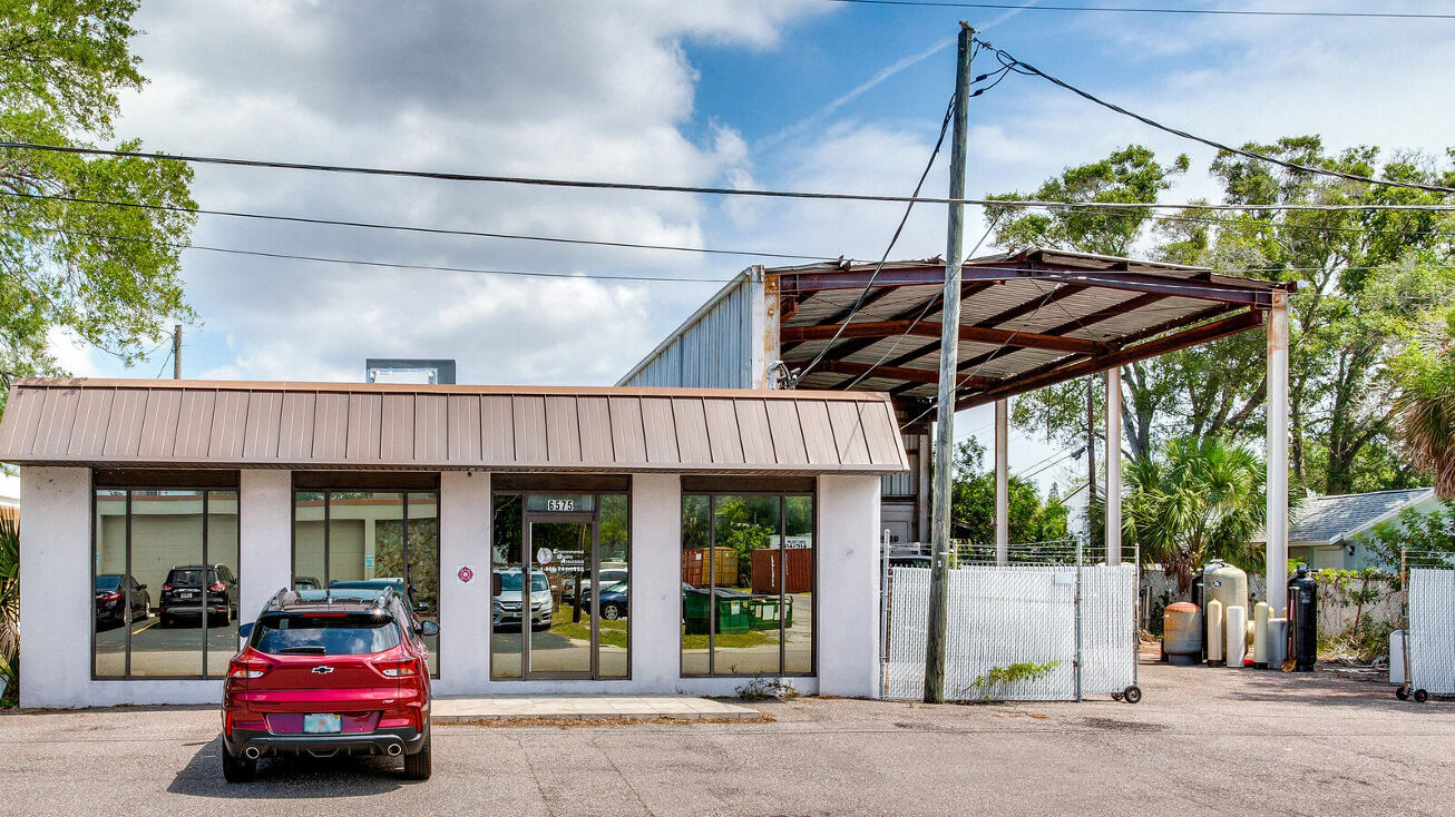 6575 80th Ave, Pinellas Park, FL 33781