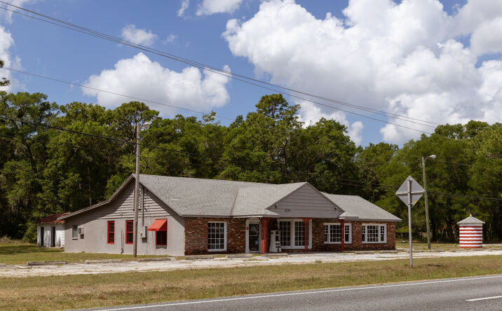 image of property at 3520 N US HIGHWAY 17 Deland FL 32720-1115
