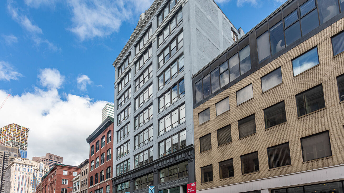 186 Lincoln St, Boston, MA 02111