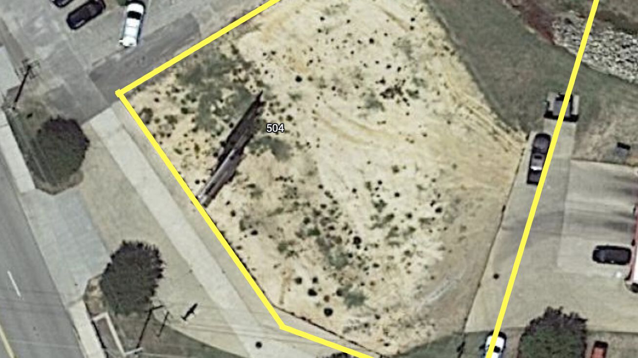 Pictures of Land property located at 504 Pine Tree Rd, Longview, TX