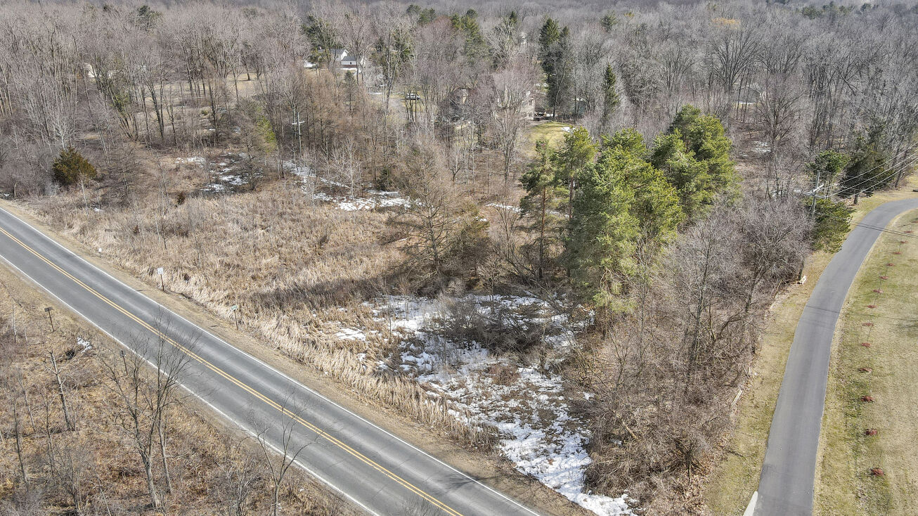 7440 Six Mile Rd, Northville, MI 48168