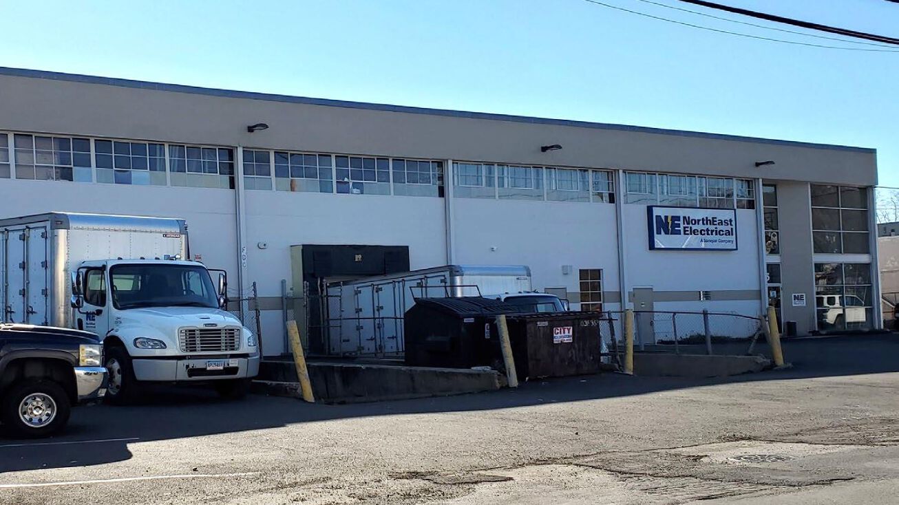 35 Larkin St, Stamford, CT 06907