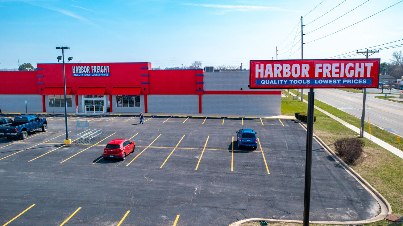 3371 N Vermilion St, Danville, IL 61832