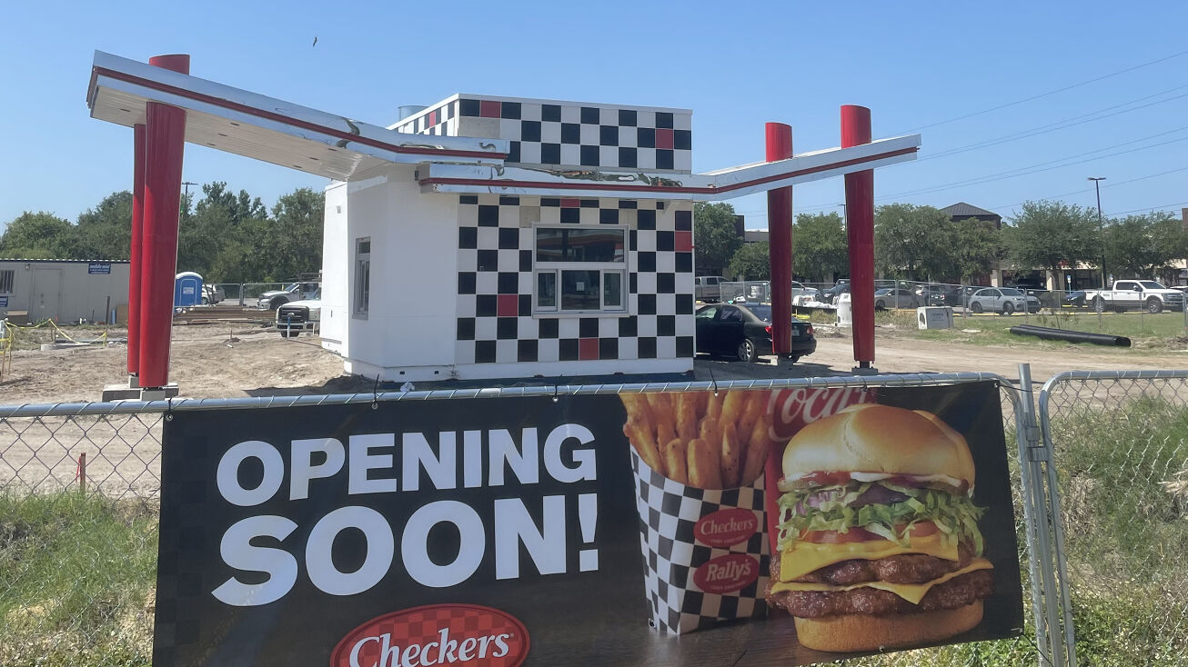 7711 Madison Ave, Tampa, FL 33619 Retail Property for Sale Checkers