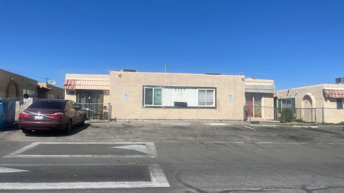 5313 W Cheyenne Ave, Las Vegas, NV 89108