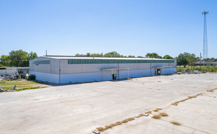 Pictures of Industrial property located at 560 W 2nd St, Booneville, AR 72927 for sales - image #1