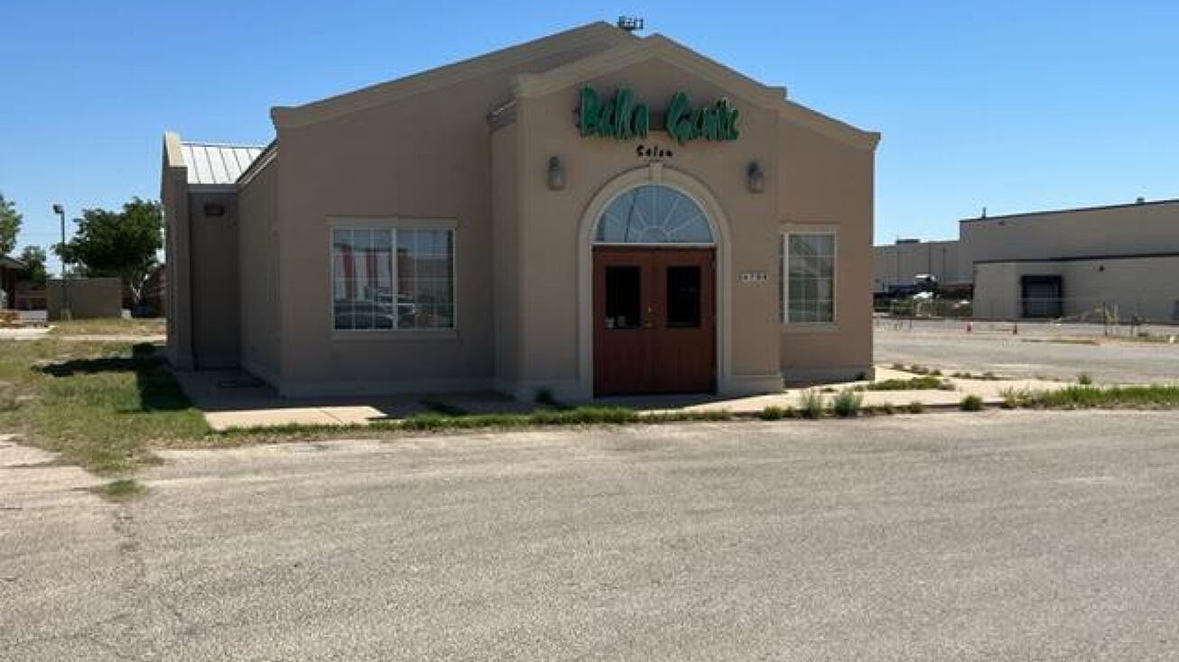 4708 N Midkiff Rd, Midland, TX 79705