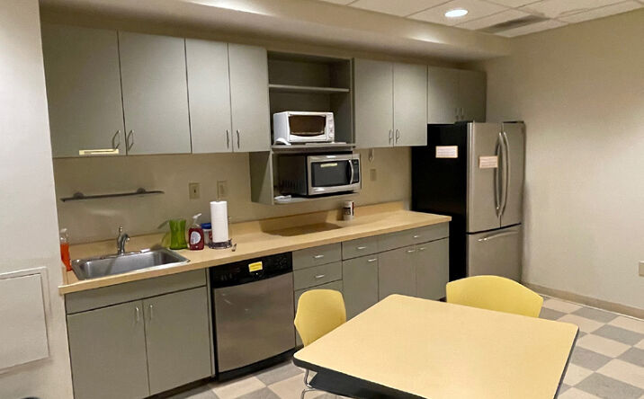 Pictures of Office property located at 225 Pitkin St, East Hartford, CT 06108 for sales - image #1