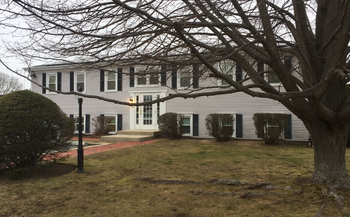 Pictures of Office property located at 196 Old Townhouse Road, Yarmouth, MA 02673 for comps - image #1