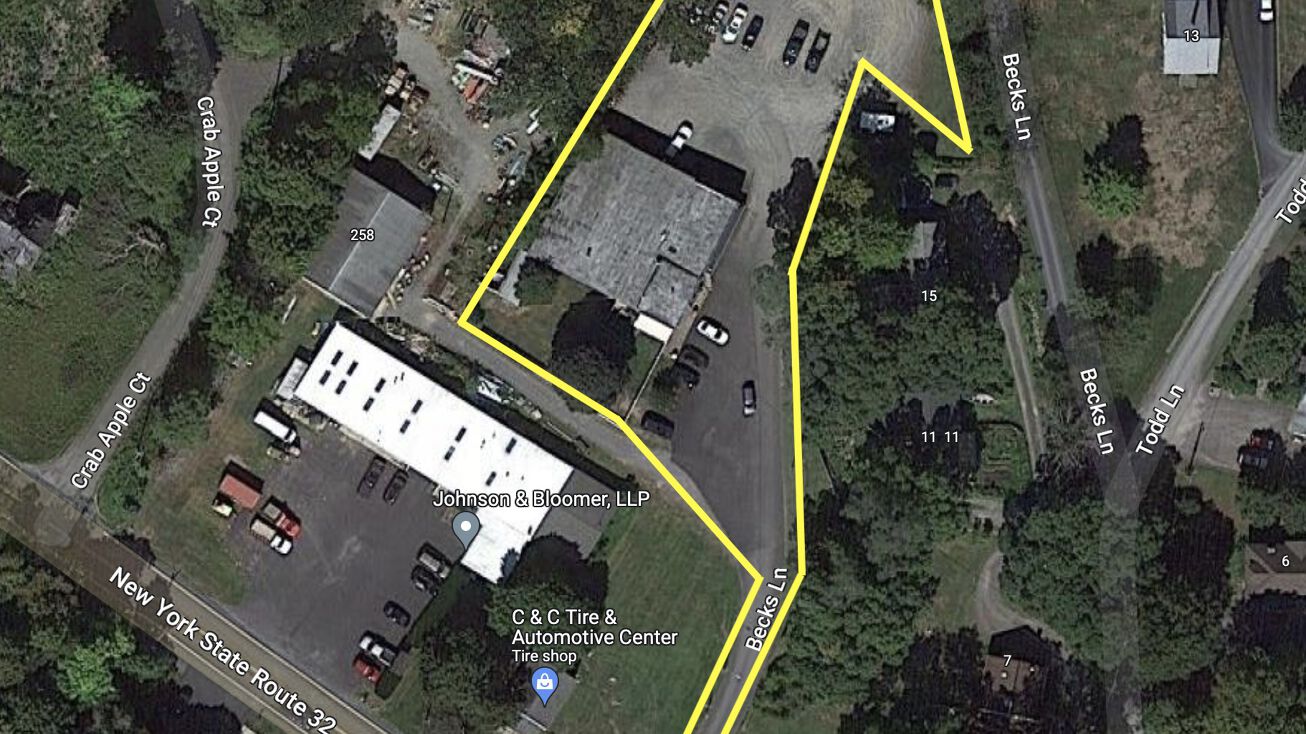 260 N Plank Rd, Newburgh, NY 12550