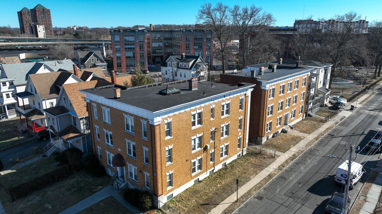821 Capitol Ave, Hartford, CT 06106