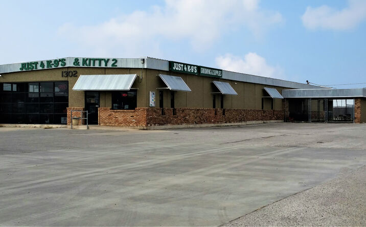 Pictures of Retail property located at 1308 NW 47th St, Lawton, OK 73505 for sales - image #1