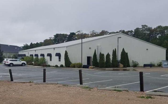 Pictures of Retail, Office, Mixed Use property located at 865 Attucks Lane, Barnstable, MA 02601 for comps - image #1