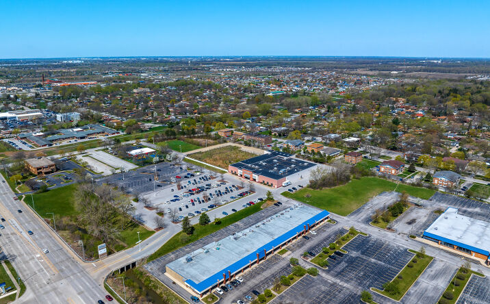Pictures of Retail property located at 4340 W Lincoln Hwy, Matteson, IL 60443 for comps - image #1