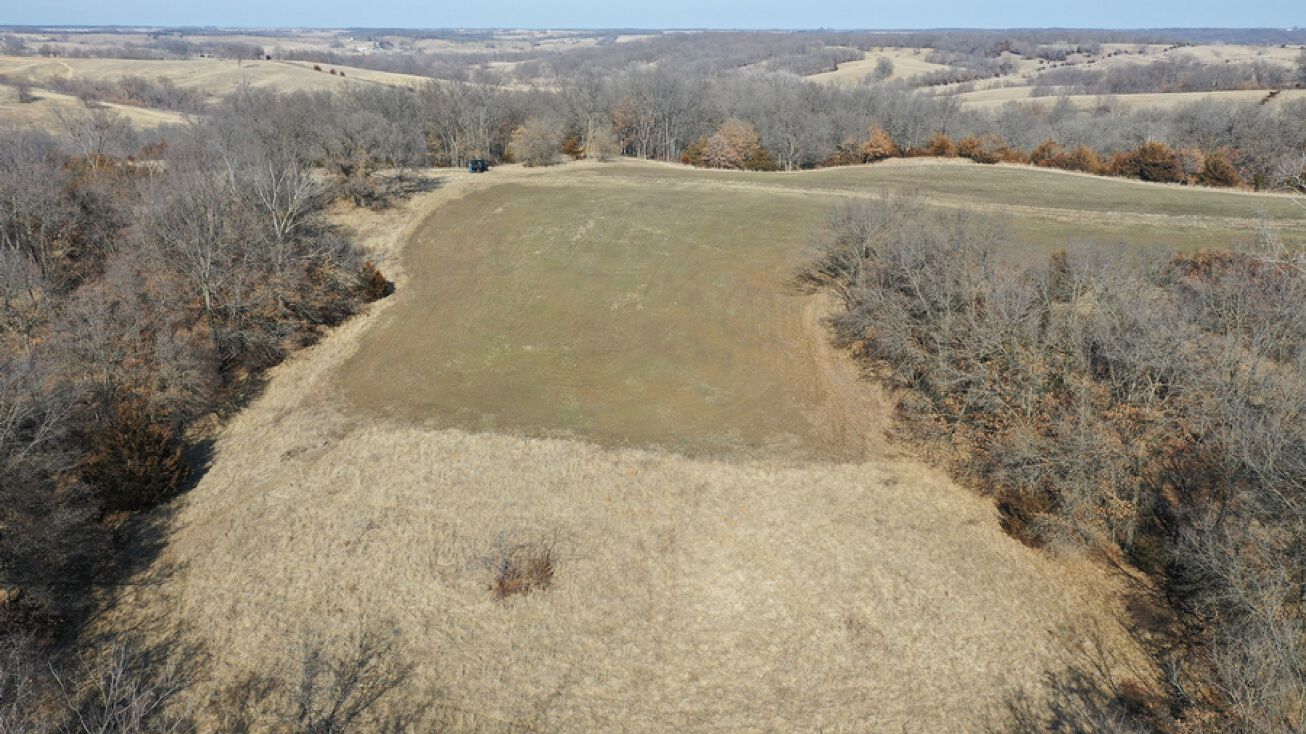 10 N 330th Rd, Unionville, MO 63565