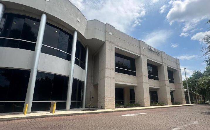 Pictures of Retail property located at 5080 Newberry Rd, Gainesville, FL 32607 for sales - image #1
