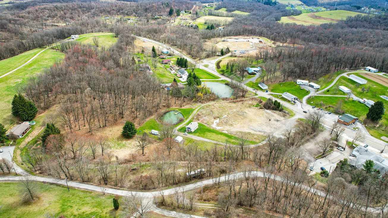 110 Skyline Cir, Chester, WV 26034