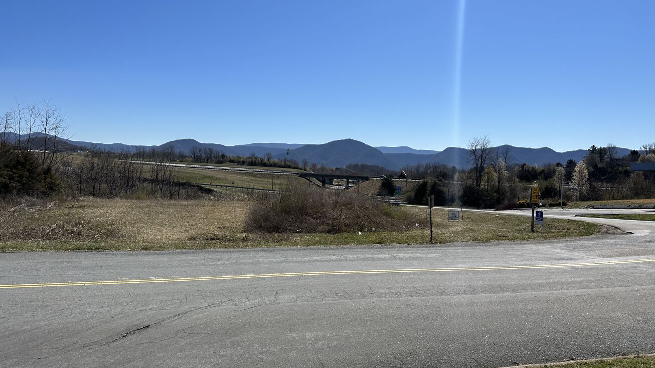 Sterrett Rd, Fairfield, VA 24435