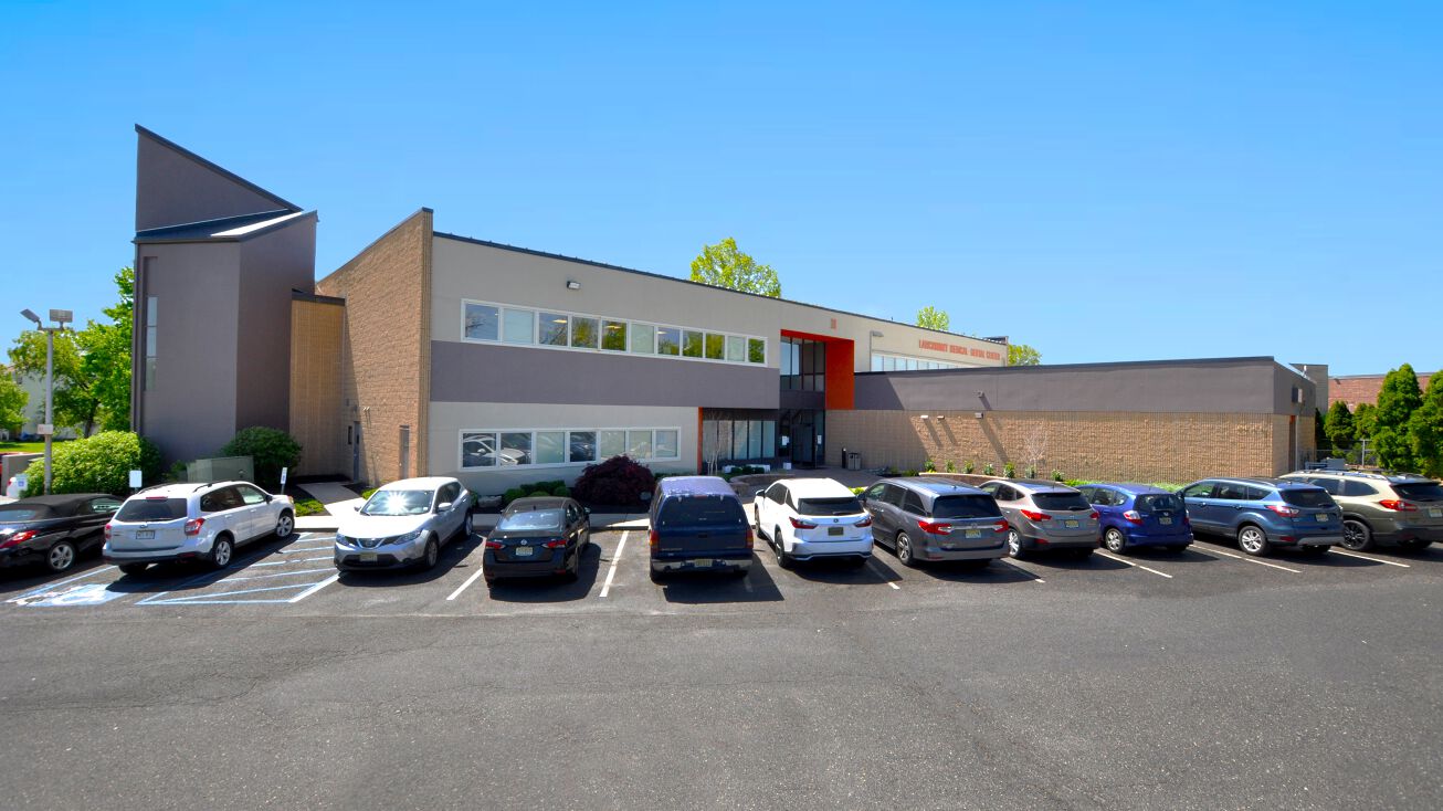 210 Ark Rd, Mount Laurel Township, NJ 08054