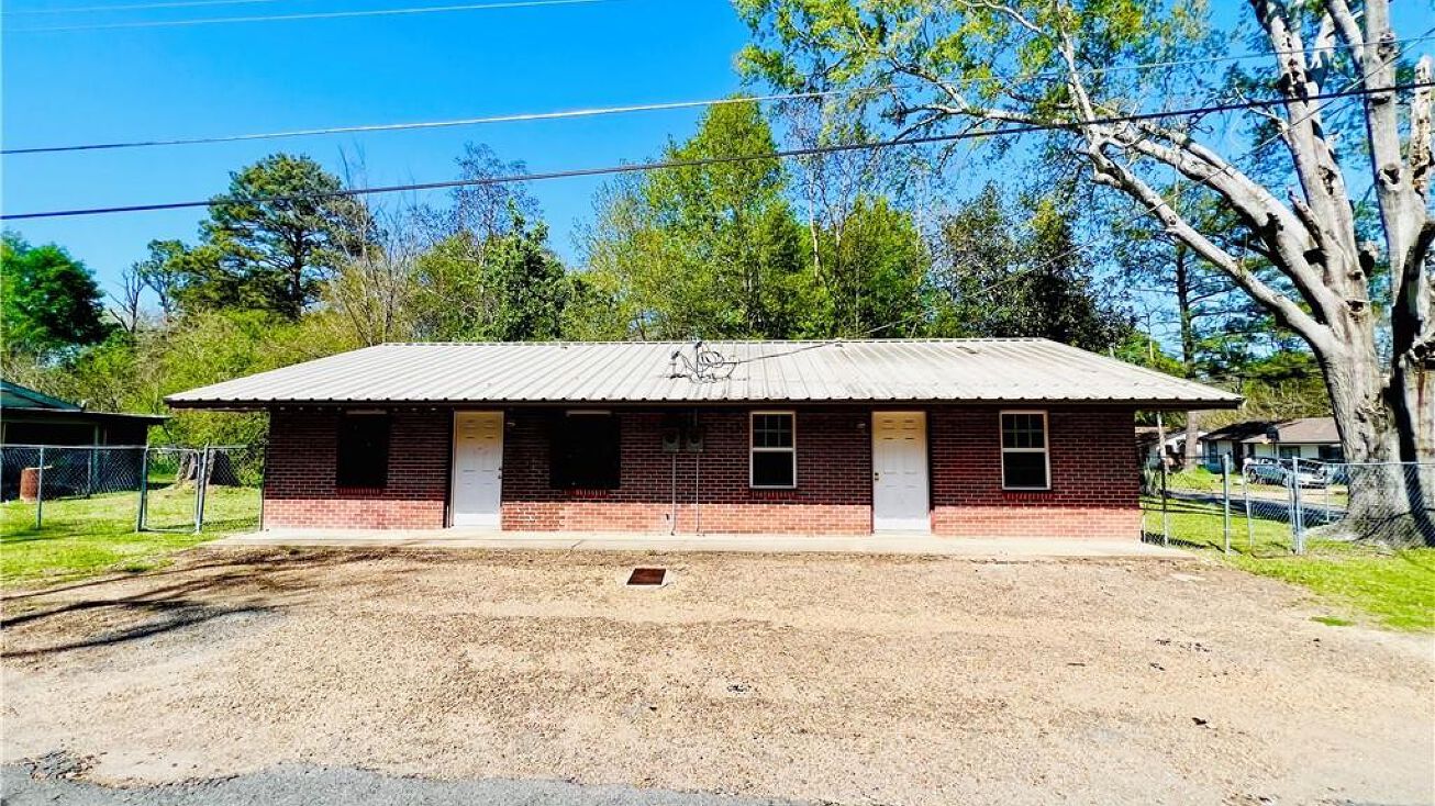 1202 FERGUSON Street, Winnsboro, LA 71295