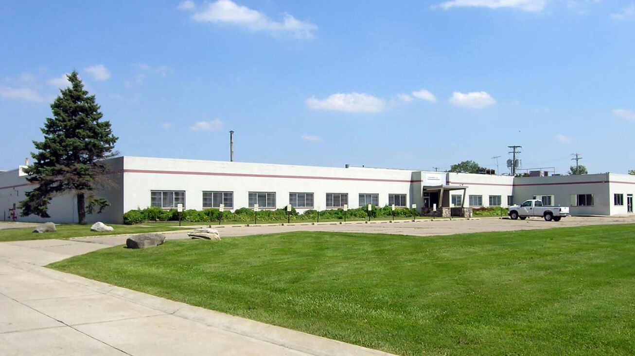 13000 Farmington Rd, Livonia, MI 48150