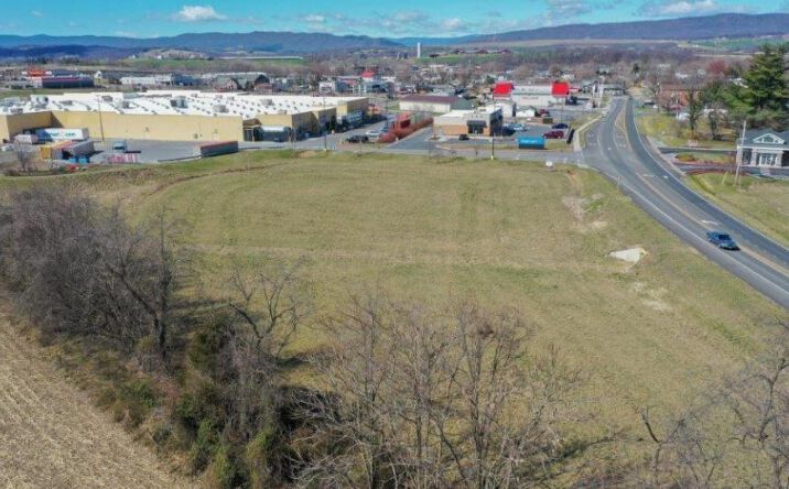 Pictures of Land property located at Walmart Outparcel .82-1.26 Acres, LaFayette, GA 30728 for sales - image #1