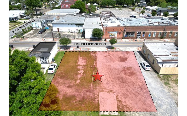 Pictures of Land property located at 400 N De Villiers St, Pensacola, FL 32501 for sales - image #1