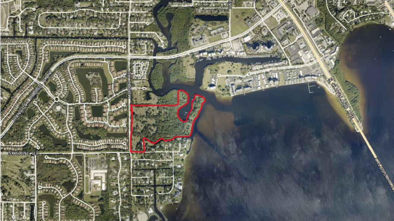 866 Moody Rd, North Fort Myers, FL 33903