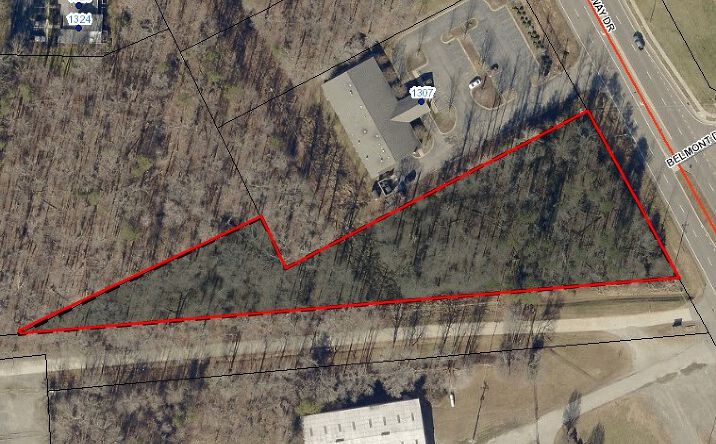 Pictures of Land property located at 0 Freeway Dr., Reidsville, NC 27320 for sales - image #1