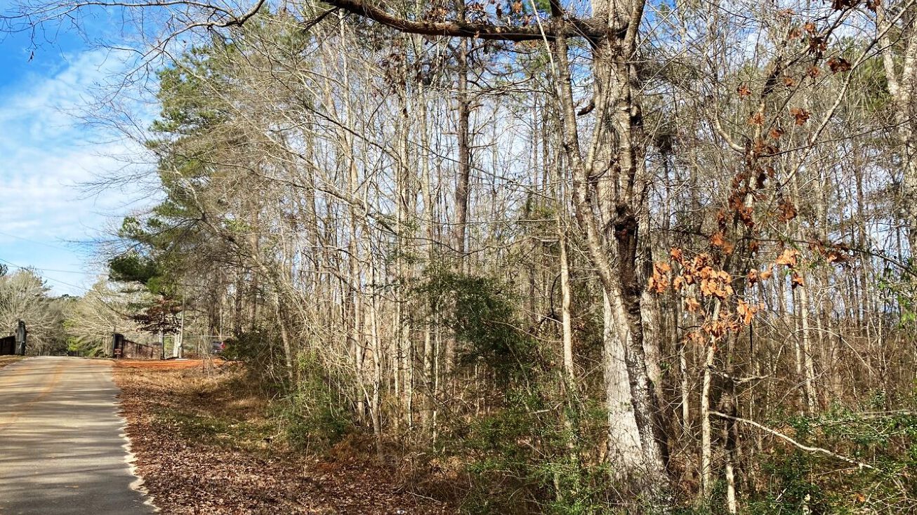 Valley Rd, Meridian, MS 39307