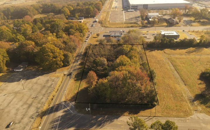 Pictures of Land property located at 0 E Holmes Rd, Memphis, TN 38116 for sales - image #1