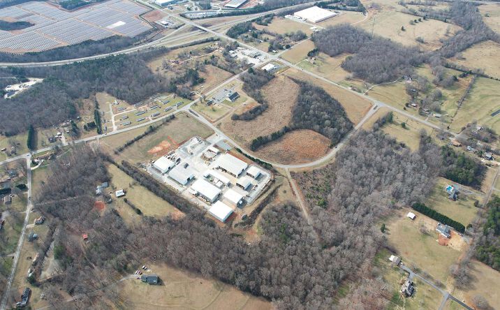 Pictures of Land property located at 3346 Cansler Cir, Newton, NC 28658 for sales - image #1