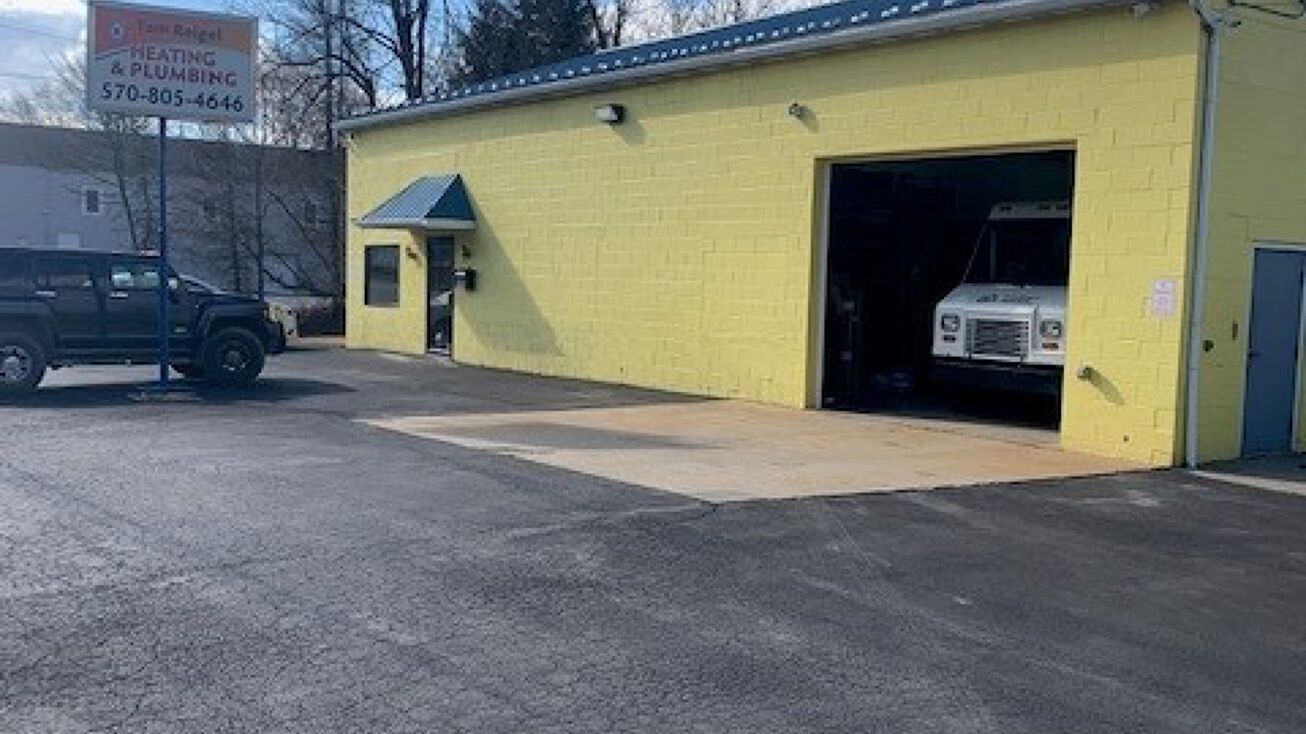 865 E Patterson St, Lansford, PA 18232