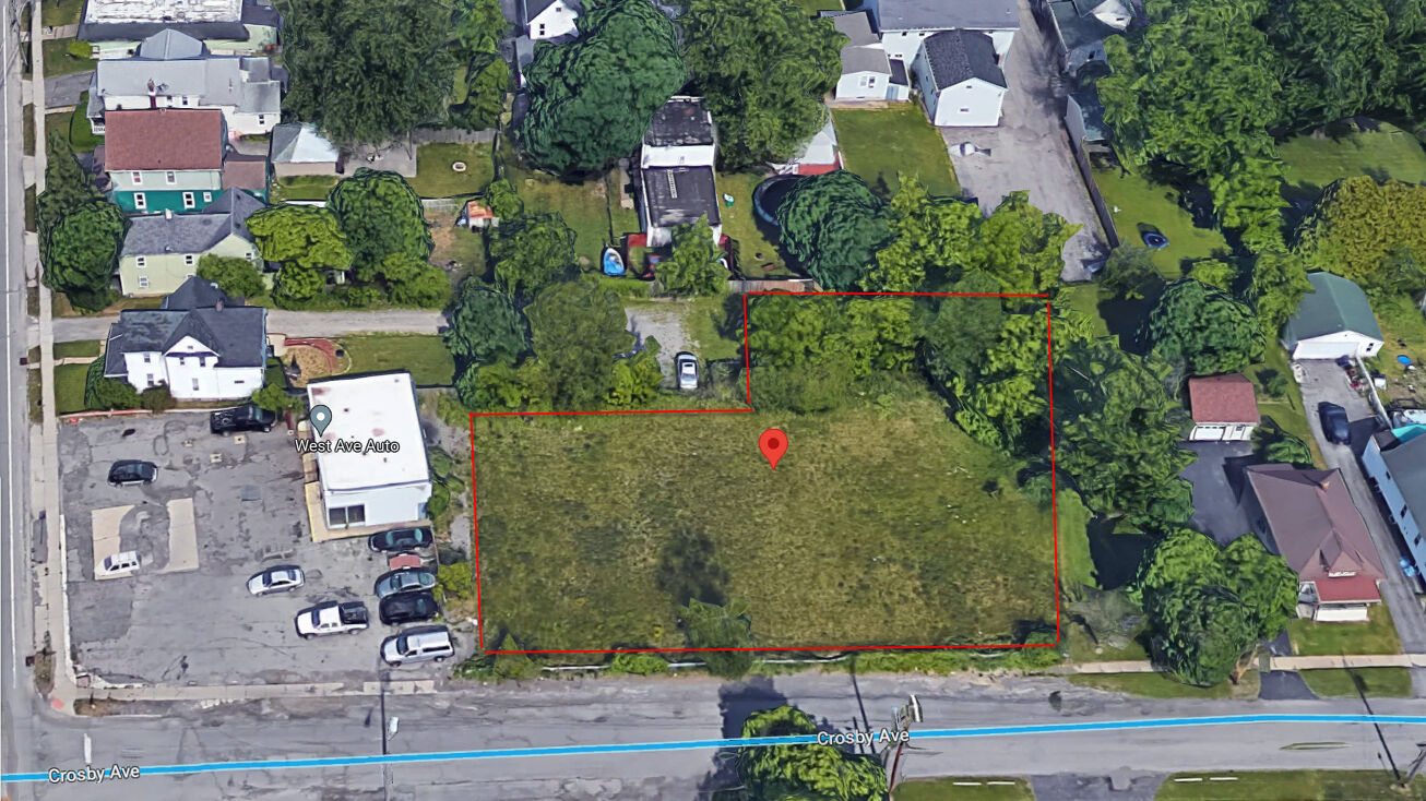 4 Crosby Ave, Lockport, NY 14094