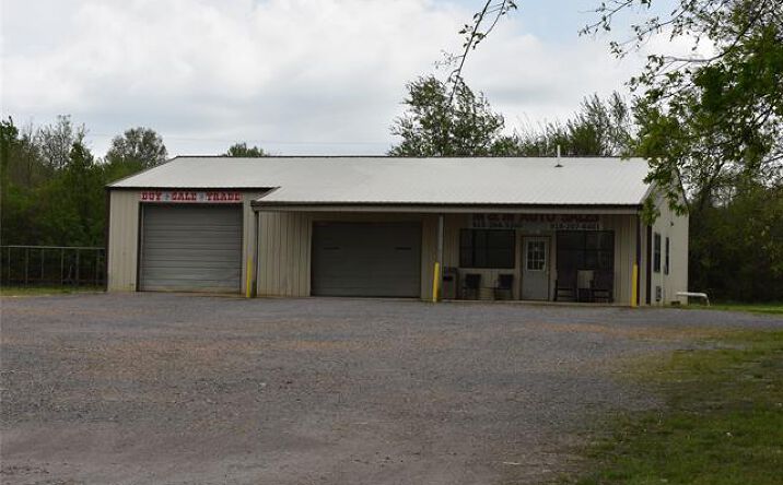 image of property at 1841 W CHOCTAW ST Tahlequah OK 74464