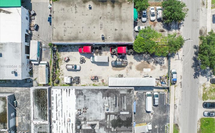 Pictures of Land, Industrial property located at Grant St, Hollywood, FL 33020 for sales - image #1