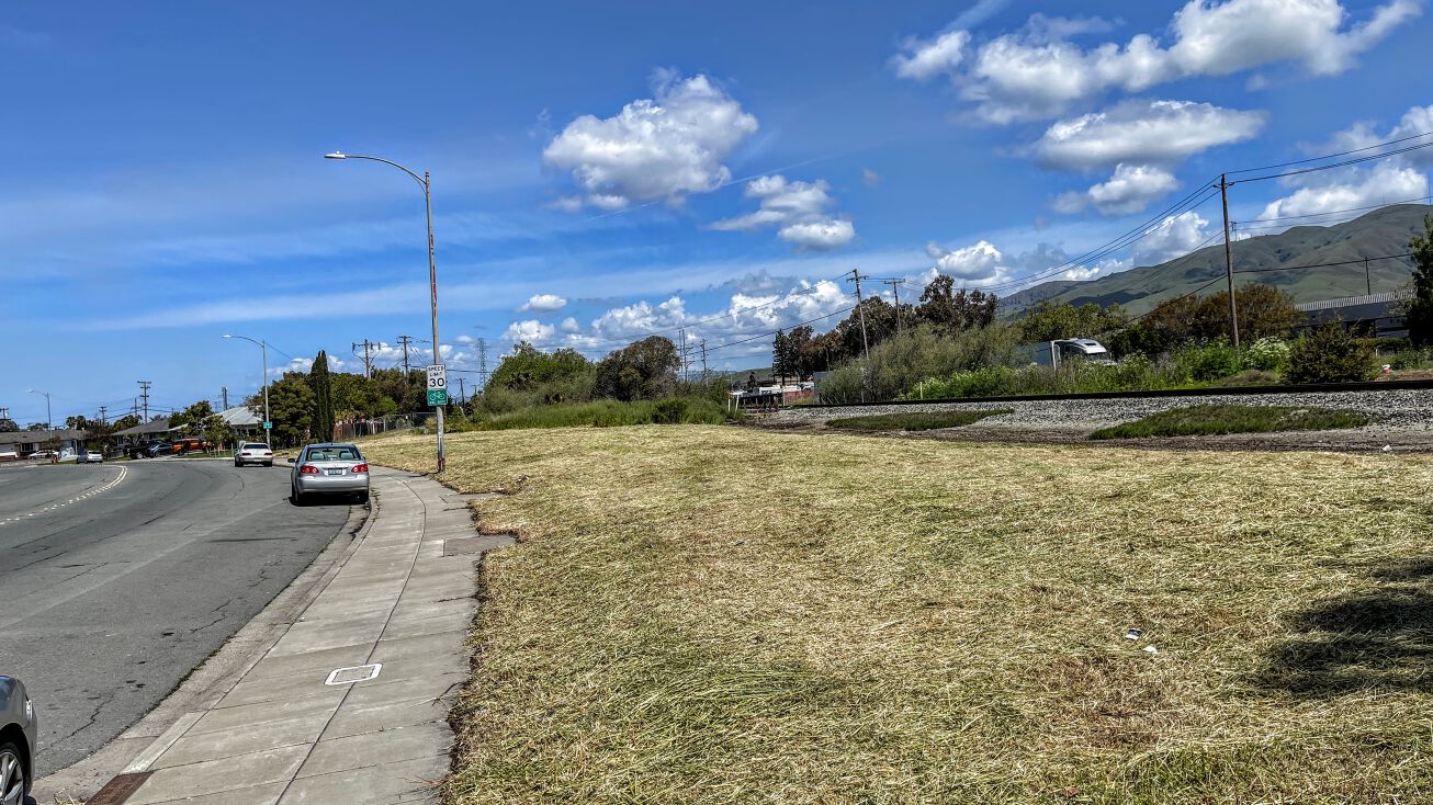 7280 Marylinn Dr, Milpitas, CA 95035