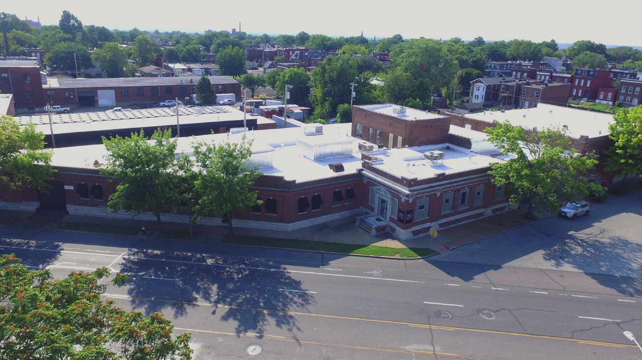 Pictures of Office, Industrial property located at 3130 Gravois Ave, St. Louis, MO 63118 for sales - image #1
