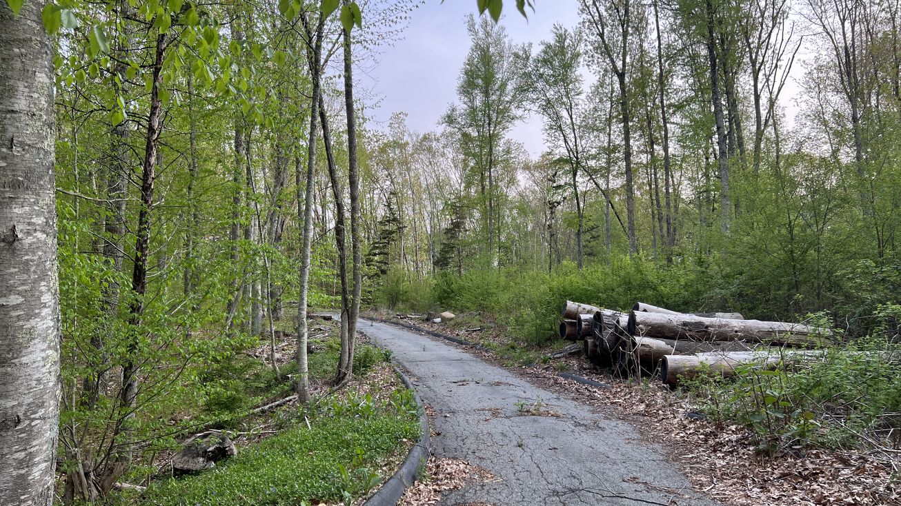 69 Phillips Rd, Lisbon, CT 06351