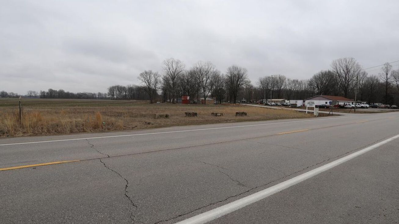 Pictures of Land property located at Highway 53, Poplar Bluff, MO 63901