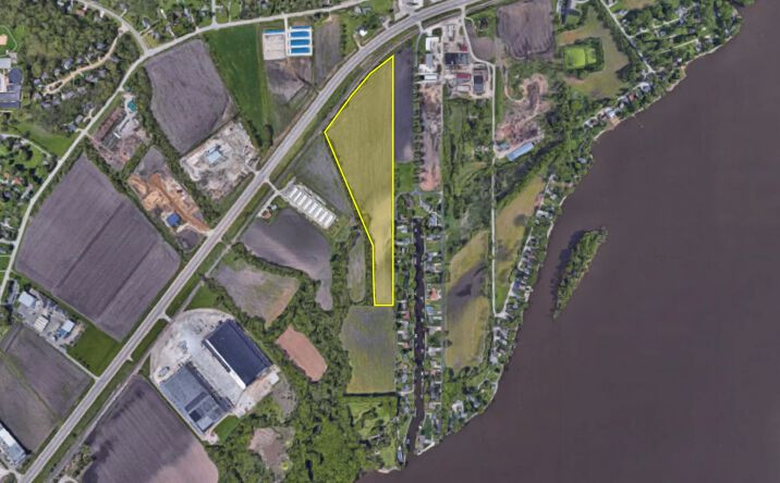 Pictures of Land property located at 0 244th Avenue, Bettendorf, IA 52722 for sales - image #1