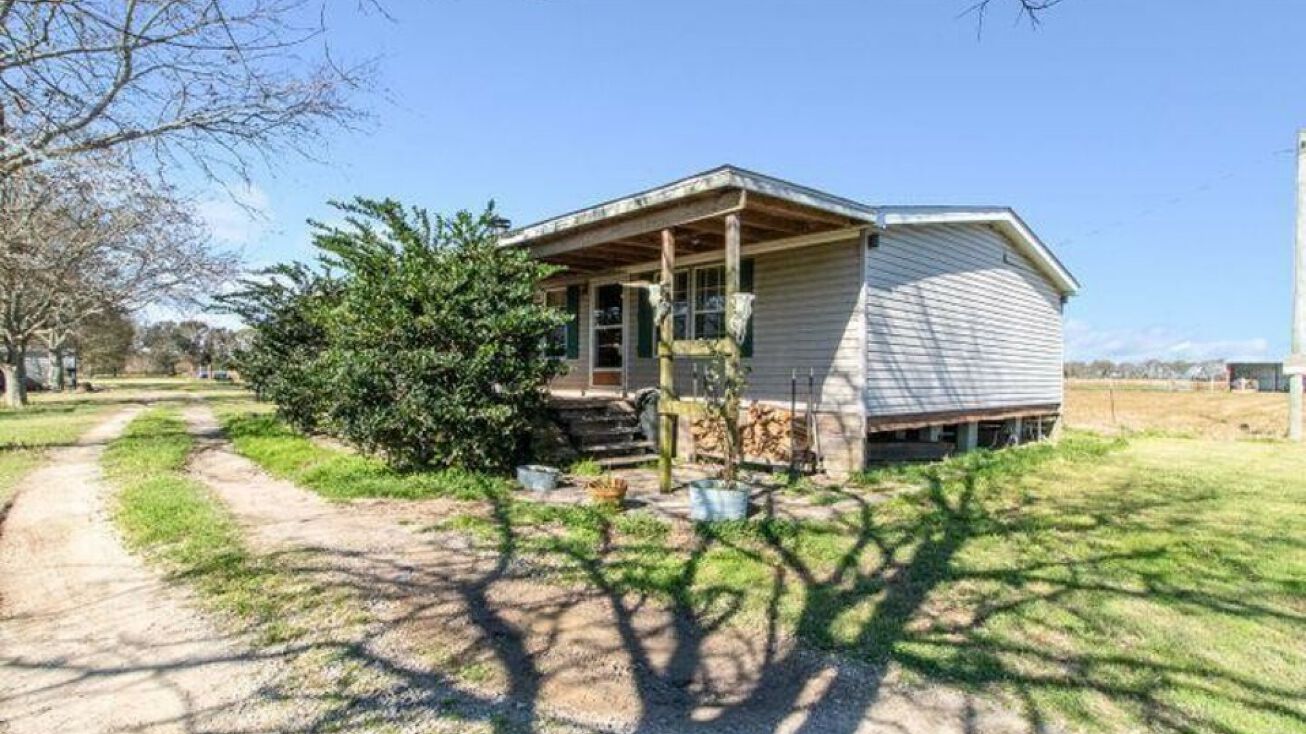 2618 Rayne, Rayne, LA 70578