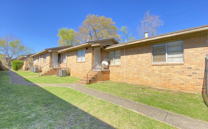 Pictures of Multifamily property located at 3012 Avenue X, Birmingham, AL 35208 for comps - image #1