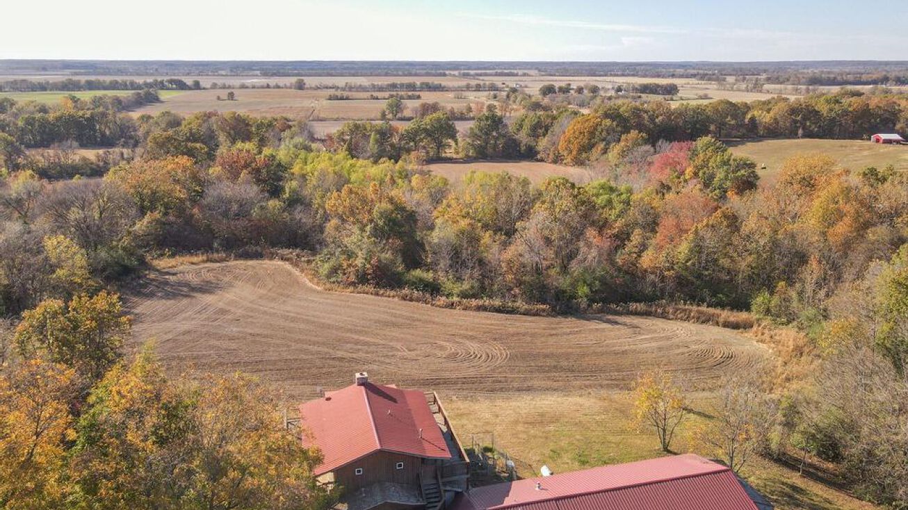 19201 County Road, Puxico, MO 63960